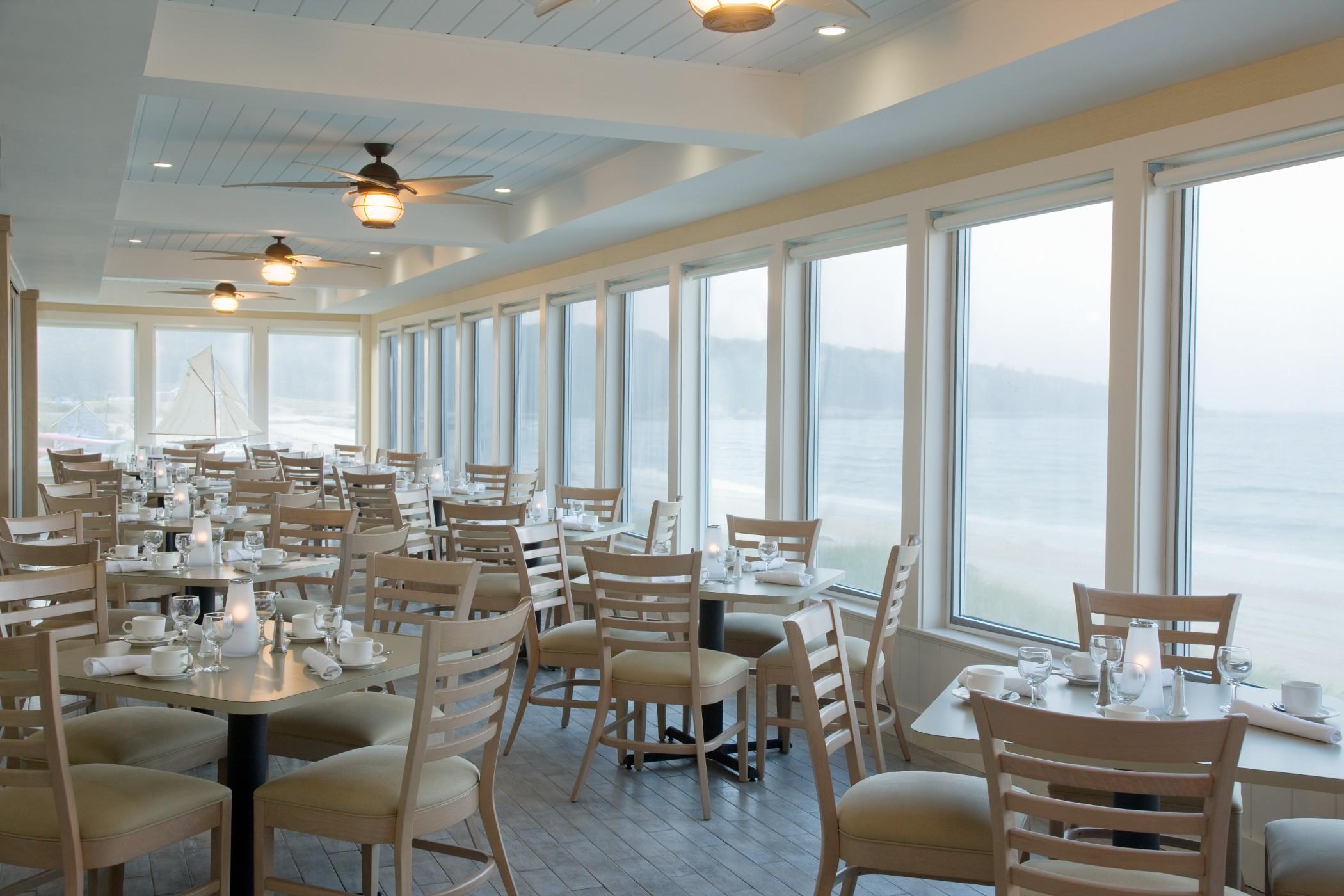 Sea Crest Beach Resort Falmouth Eksteriør bilde