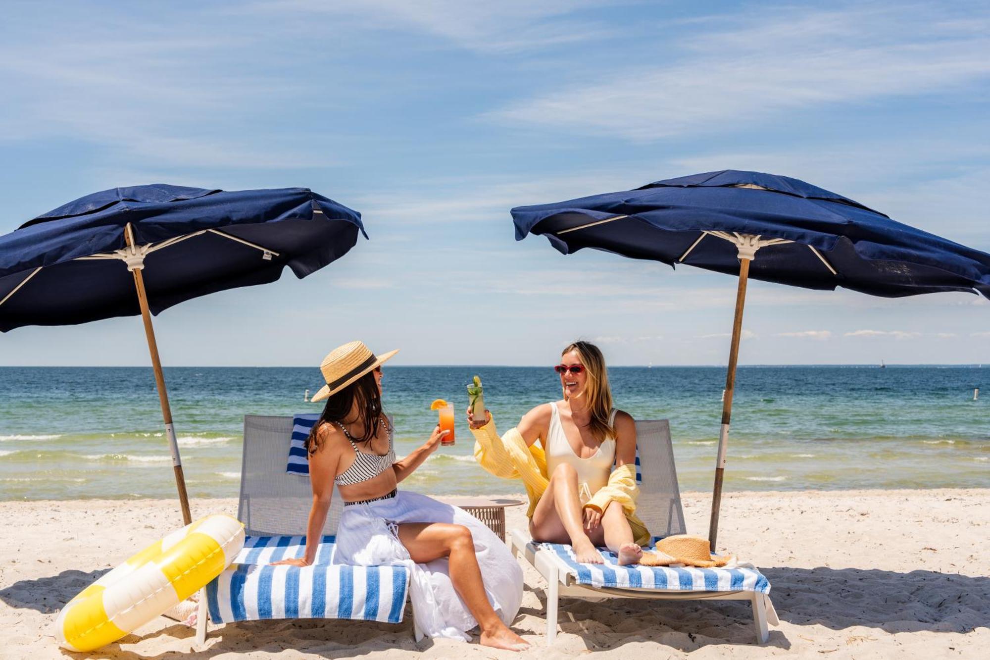 Sea Crest Beach Resort Falmouth Eksteriør bilde